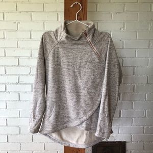 Athleta fleece pullover. Rose gold zipper.